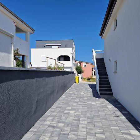 ויר Apartmani Deak מראה חיצוני תמונה