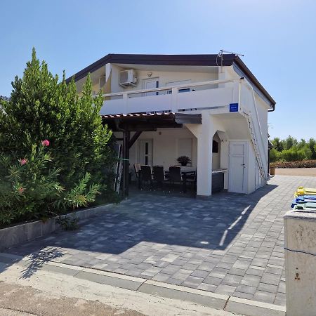 ויר Apartmani Deak מראה חיצוני תמונה
