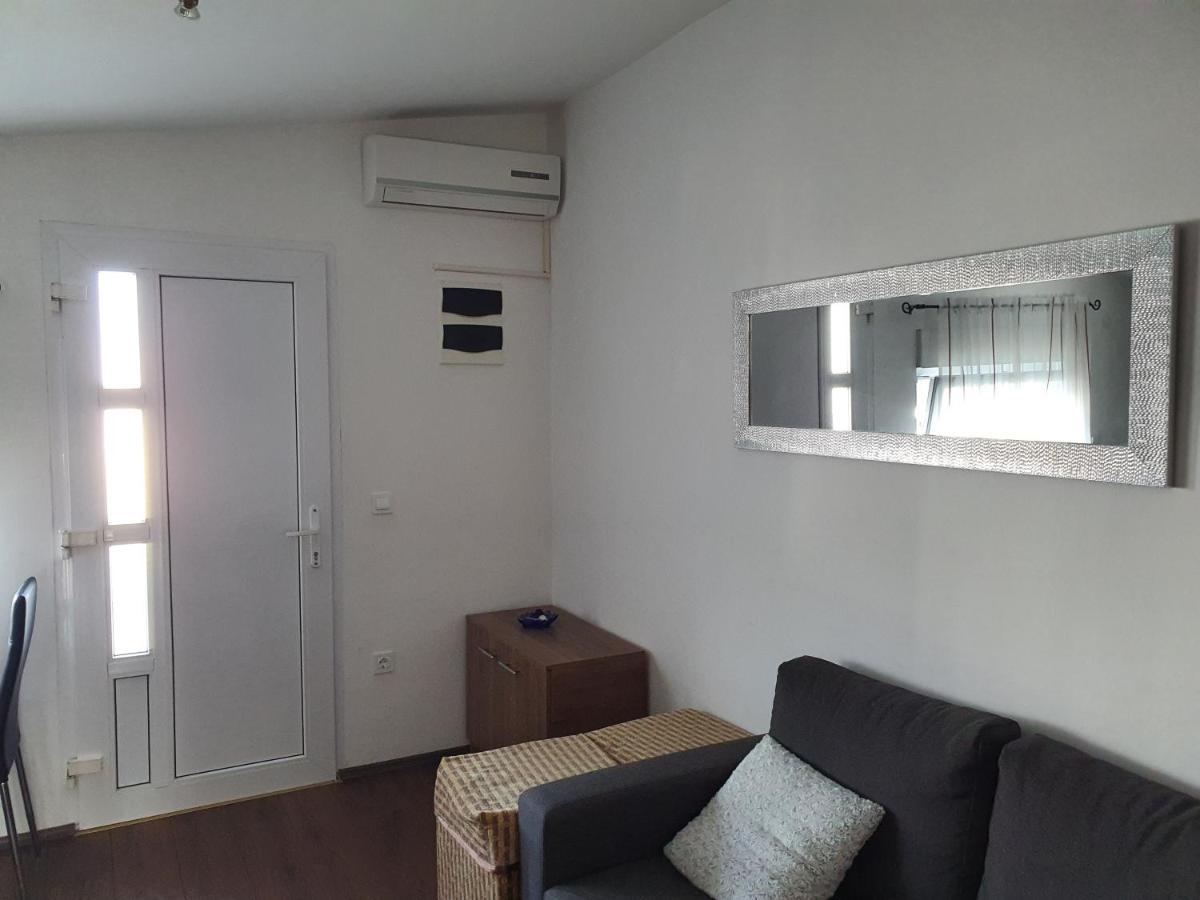 ויר Apartmani Deak מראה חיצוני תמונה