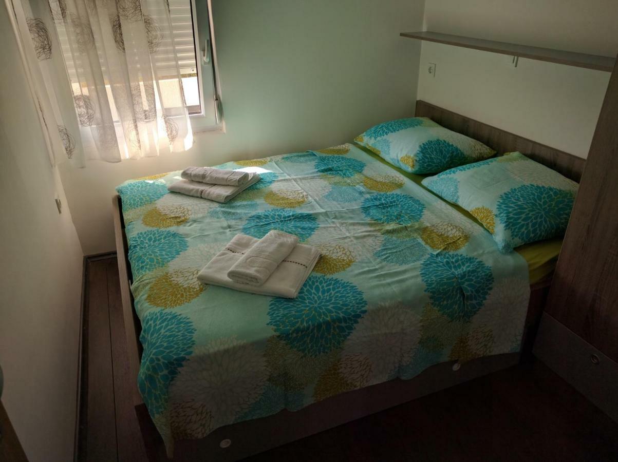 ויר Apartmani Deak מראה חיצוני תמונה