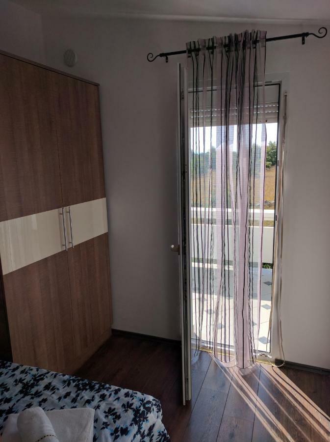 ויר Apartmani Deak מראה חיצוני תמונה